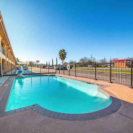 Econo Lodge San Marcos University Area Luaran gambar